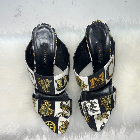 VERSACE BAROQUE TEXTILE SANDALS In GOLD and BLACK 40 - Picture 10 of 10